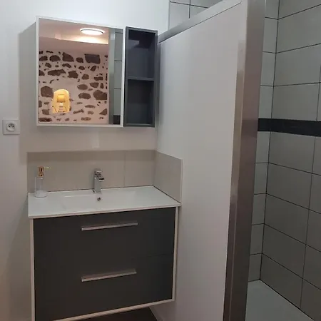 Holiday home Sublime Maison En Pierre 12 Pers Miniac-Morvan